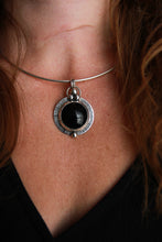 Load image into Gallery viewer, ONYX PENDANT